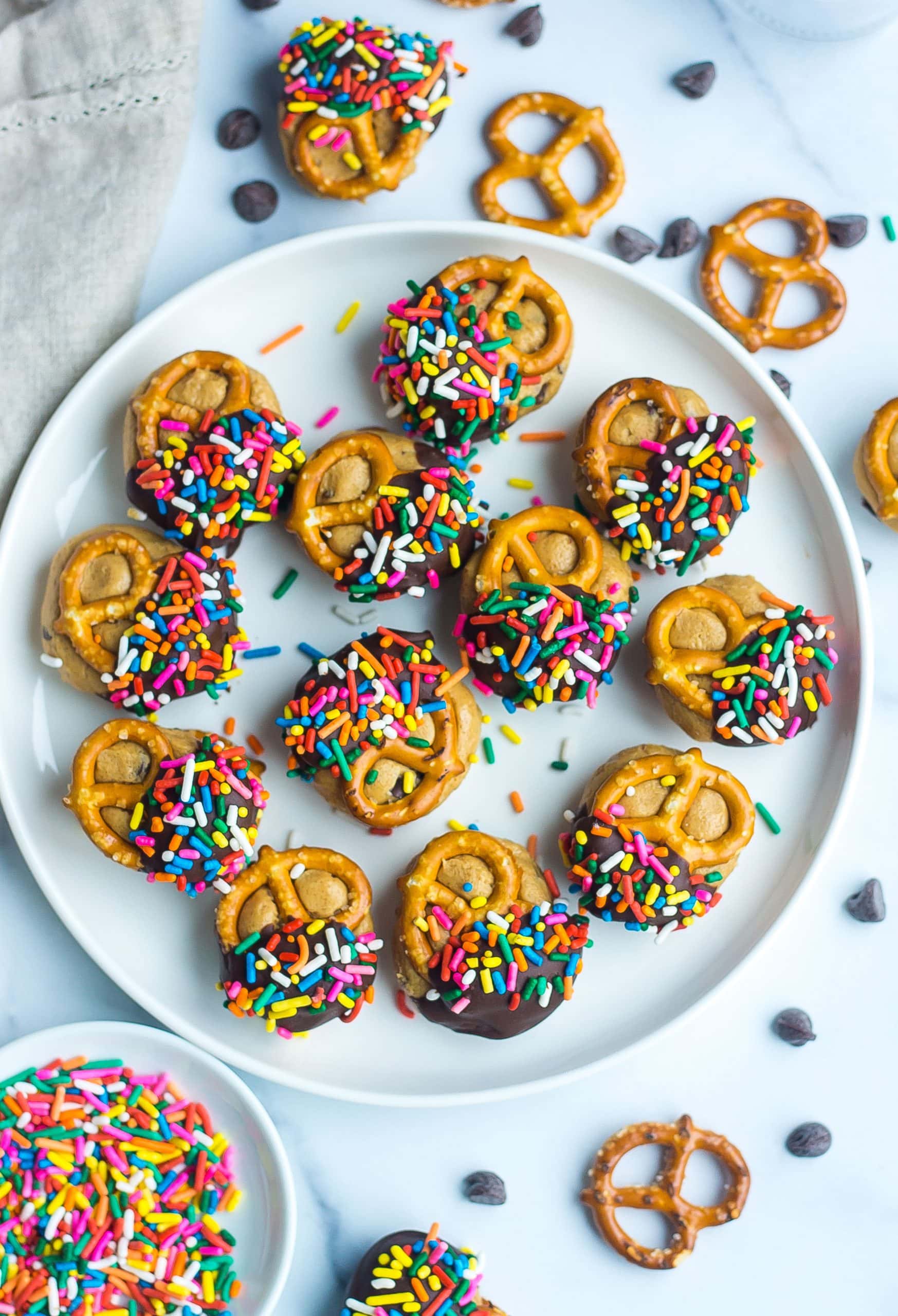 chocolate dipped pretzels